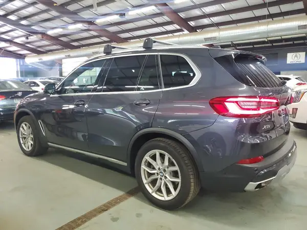 5UXCR6C58KLK84362 2019 BMW X5 - Image 2