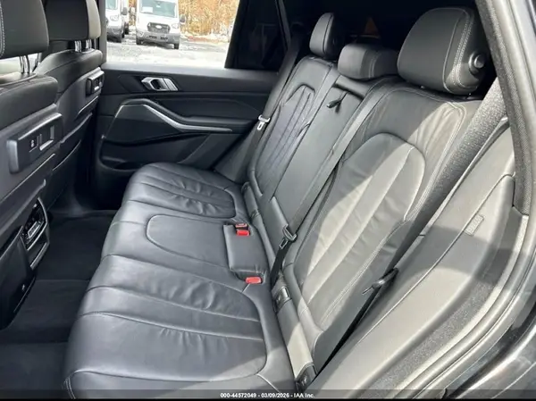 5UXCR6C58KLK87861 2019 BMW X5 - Image 8