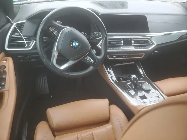 5UXCR6C58KLL07364 2019 BMW X5 - Image 8