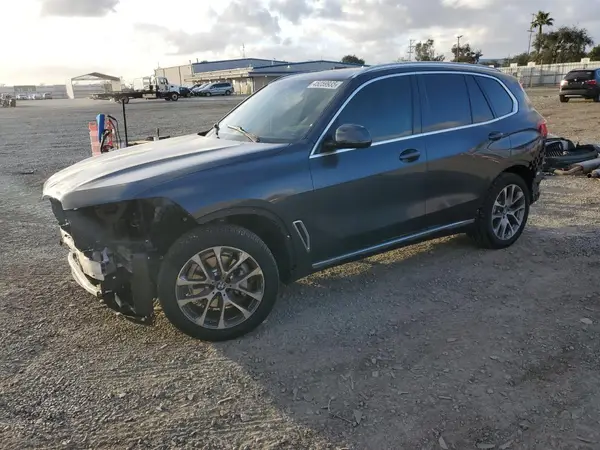 5UXCR6C58KLL09633 2019 BMW X5 - Image 1