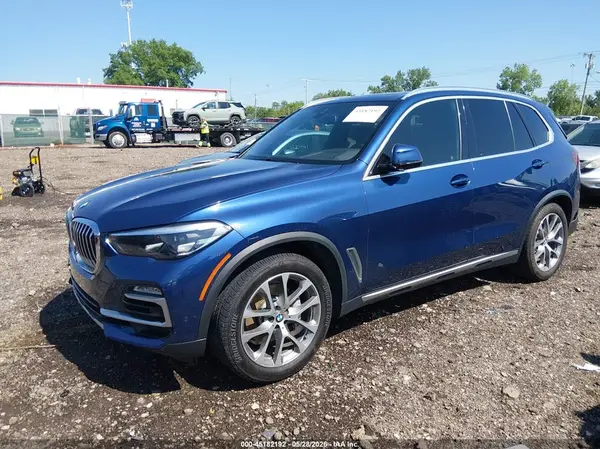 5UXCR6C58KLL12449 2019 BMW X5 - Image 2