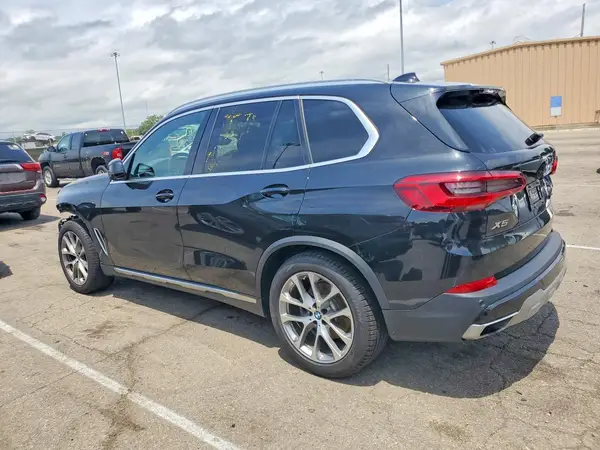 5UXCR6C58KLL21751 2019 BMW X5 - Image 2