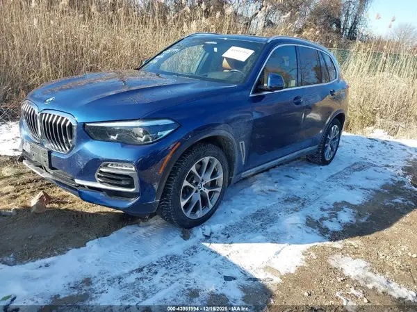 5UXCR6C58KLL26559 2019 BMW X5 - Image 2