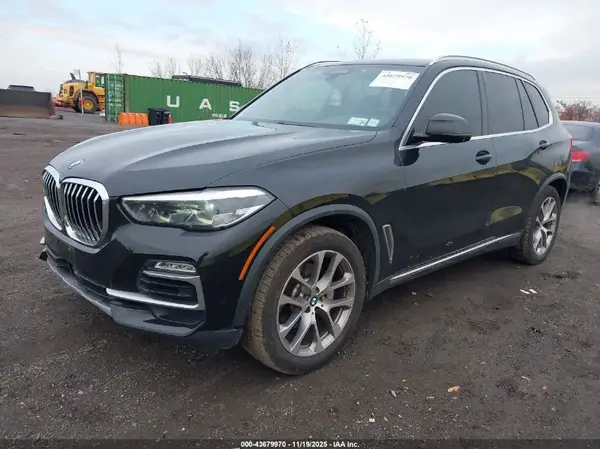 5UXCR6C58KLL27193 2019 BMW X5 - Image 2