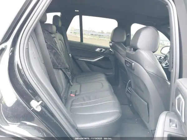 5UXCR6C58KLL27193 2019 BMW X5 - Image 8