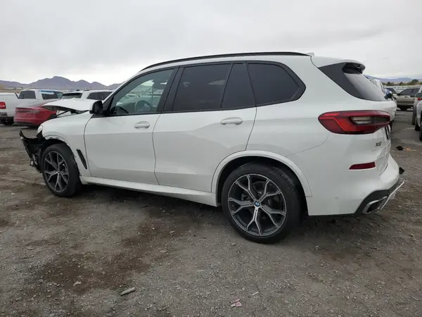 5UXCR6C58KLL31163 2019 BMW X5 - Image 2