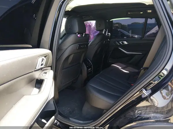 5UXCR6C58KLL38498 2019 BMW X5 - Image 8