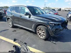 5UXCR6C58KLL40560 2019 BMW X5