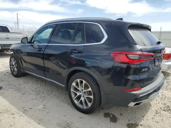 5UXCR6C58KLL61618 2019 BMW X5 - Image 2