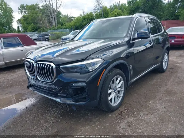 5UXCR6C58KLL62428 2019 BMW X5 - Image 2