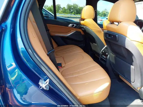 5UXCR6C58KLL64082 2019 BMW X5 - Image 8