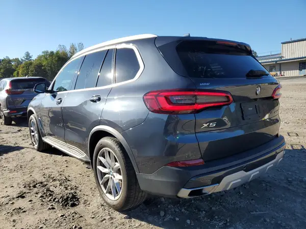 5UXCR6C59KLK88162 2019 BMW X5 - Image 2