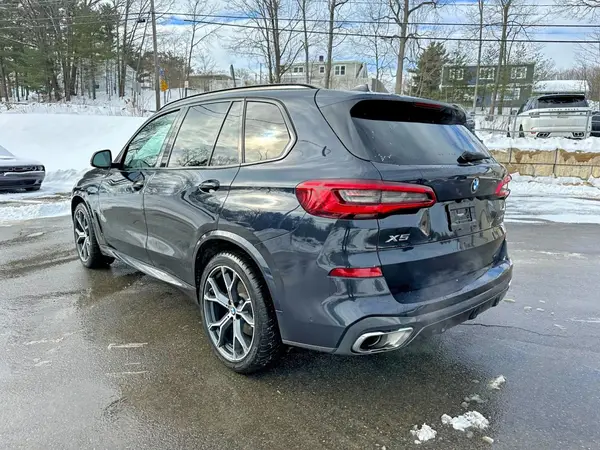 5UXCR6C59KLK88677 2019 BMW X5 - Image 2