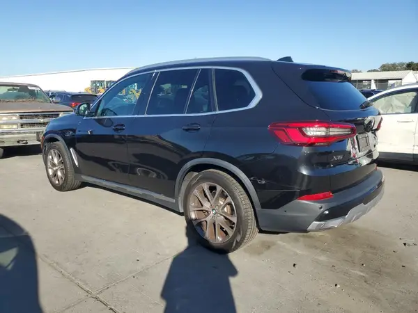 5UXCR6C59KLK89716 2019 BMW X5 - Image 2