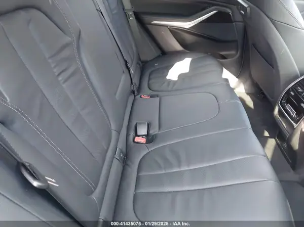 5UXCR6C59KLL01086 2019 BMW X5 - Image 8