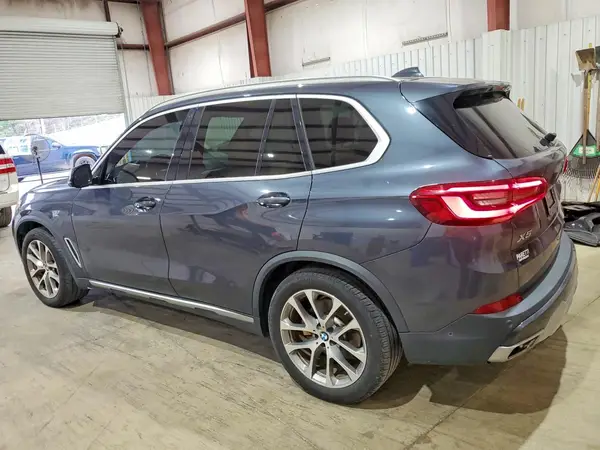 5UXCR6C59KLL01556 2019 BMW X5 - Image 2