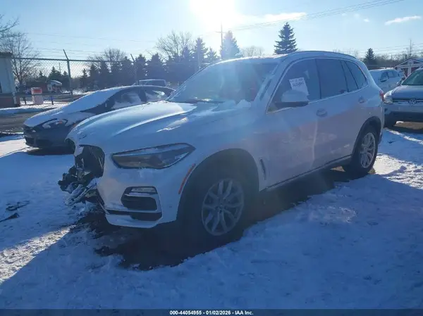 5UXCR6C59KLL02089 2019 BMW X5 - Image 2