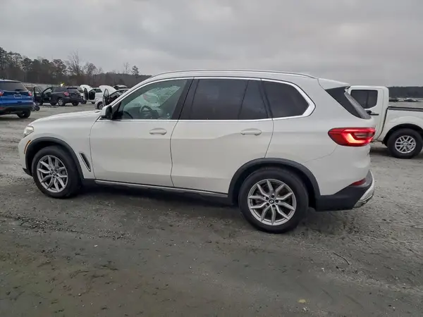 5UXCR6C59KLL03226 2019 BMW X5 - Image 2