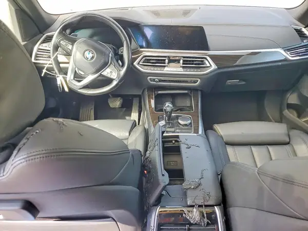 5UXCR6C59KLL06630 2019 BMW X5 - Image 8