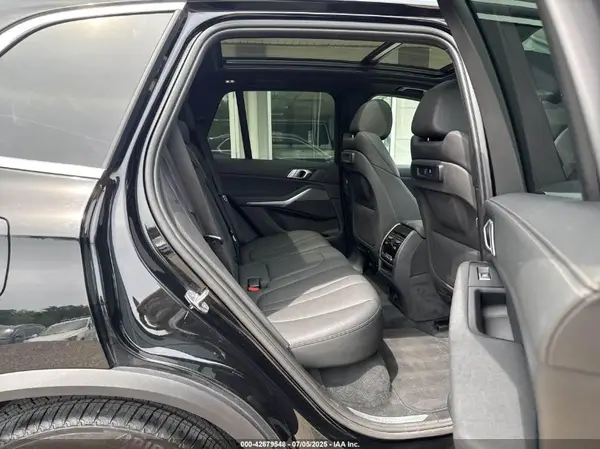 5UXCR6C59KLL08796 2019 BMW X5 - Image 8