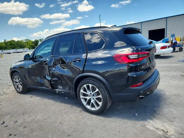 5UXCR6C59KLL26554 2019 BMW X5 - Image 2
