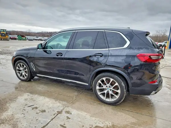 5UXCR6C59KLL38655 2019 BMW X5 - Image 2