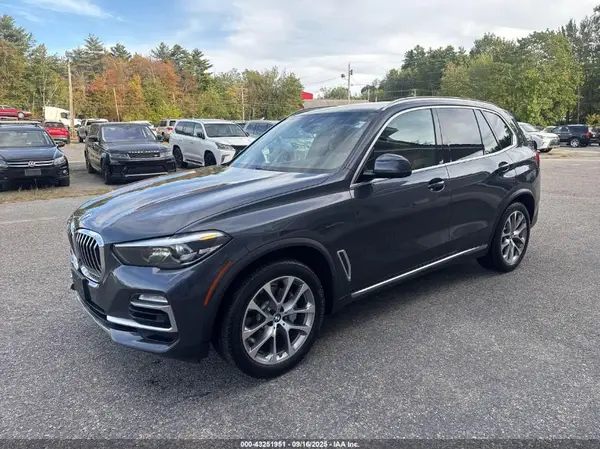 5UXCR6C59KLL39403 2019 BMW X5 - Image 2