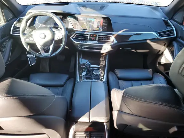 5UXCR6C59KLL52023 2019 BMW X5 - Image 8