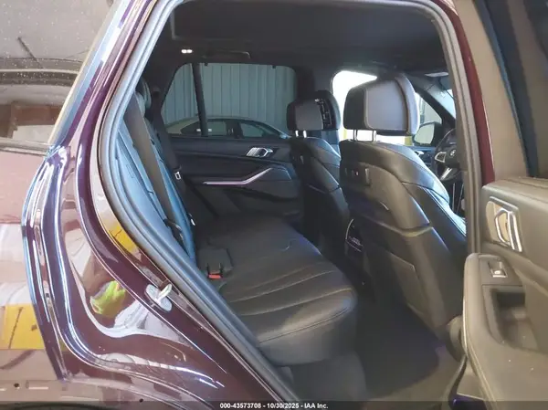 5UXCR6C59KLL53267 2019 BMW X5 - Image 8