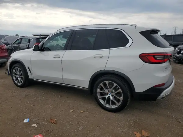 5UXCR6C5XKLK85139 2019 BMW X5 - Image 2