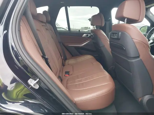 5UXCR6C5XKLK86419 2019 BMW X5 - Image 8