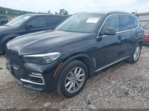 5UXCR6C5XKLK87733 2019 BMW X5 - Image 2