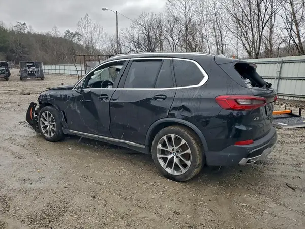5UXCR6C5XKLK87862 2019 BMW X5 - Image 2