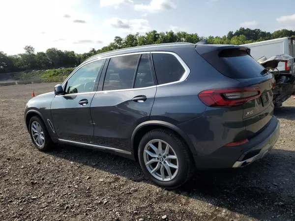 5UXCR6C5XKLK88834 2019 BMW X5 - Image 2