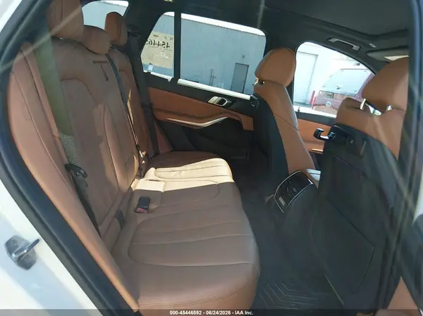 5UXCR6C5XKLL01663 2019 BMW X5 - Image 8