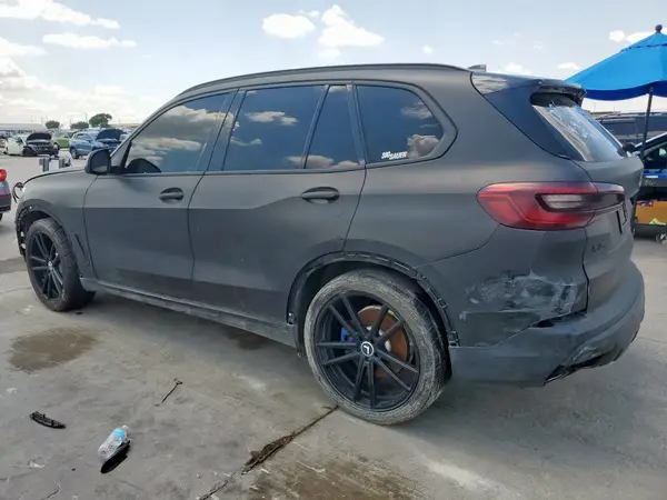 5UXCR6C5XKLL04319 2019 BMW X5 - Image 2