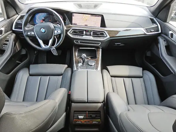 5UXCR6C5XKLL04806 2019 BMW X5 - Image 8