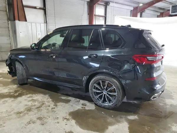 5UXCR6C5XKLL06748 2019 BMW X5 - Image 2