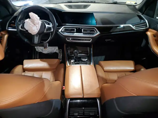 5UXCR6C5XKLL06748 2019 BMW X5 - Image 8