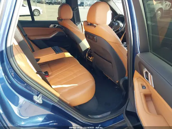 5UXCR6C5XKLL07530 2019 BMW X5 - Image 8