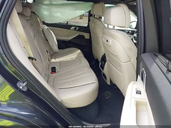 5UXCR6C5XKLL10119 2019 BMW X5 - Image 8