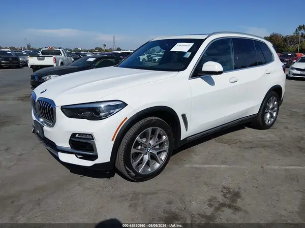5UXCR6C5XKLL24957 2019 BMW X5 - Image 2