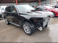 5UXCR6C5XKLL25767 2019 BMW X5