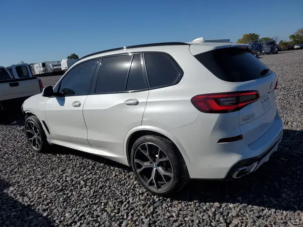 5UXCR6C5XKLL27602 2019 BMW X5 - Image 2