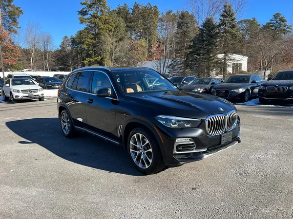 5UXCR6C5XKLL35585 2019 BMW X5 - Image 2
