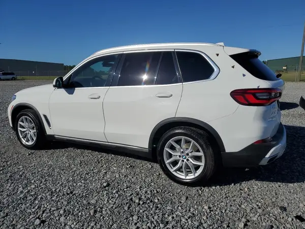 5UXCR6C5XKLL37269 2019 BMW X5 - Image 2