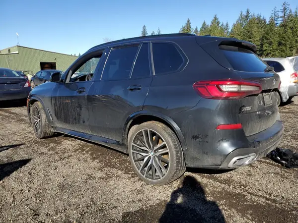 5UXCR6C5XKLL39023 2019 BMW X5 - Image 2