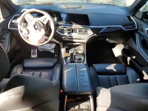 5UXCR6C5XKLL39023 2019 BMW X5 - Image 8