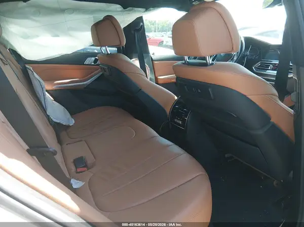 5UXCR6C5XKLL40365 2019 BMW X5 - Image 8