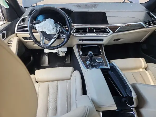 5UXCR6C5XKLL53648 2019 BMW X5 - Image 8
